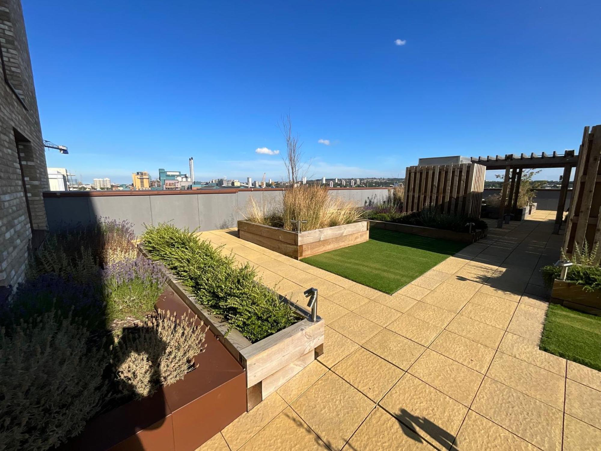 Deluxe Double Bed In Shared Apt Near Canary Wharf, City Airport & O2 Arena With Thames View Londýn Exteriér fotografie