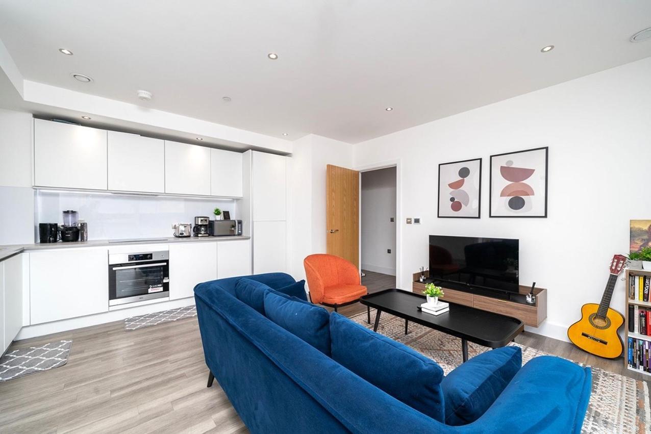 Deluxe Double Bed In Shared Apt Near Canary Wharf, City Airport & O2 Arena With Thames View Londýn Exteriér fotografie
