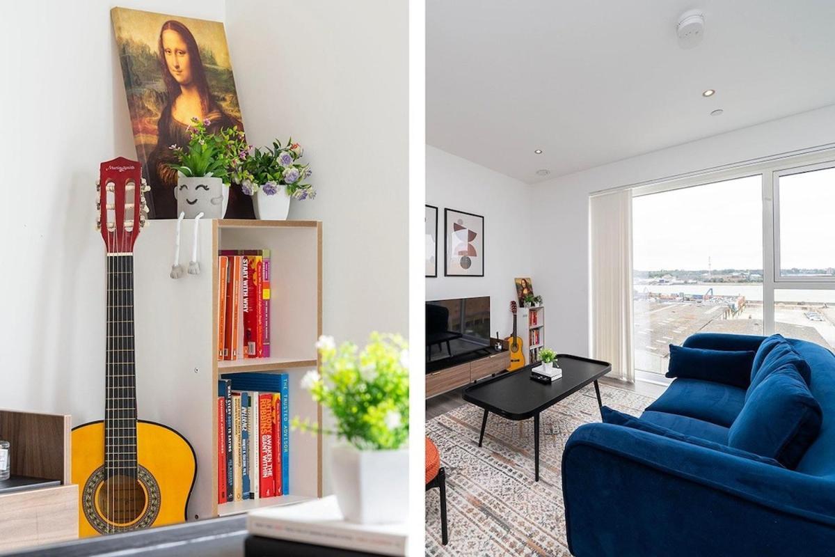 Deluxe Double Bed In Shared Apt Near Canary Wharf, City Airport & O2 Arena With Thames View Londýn Exteriér fotografie
