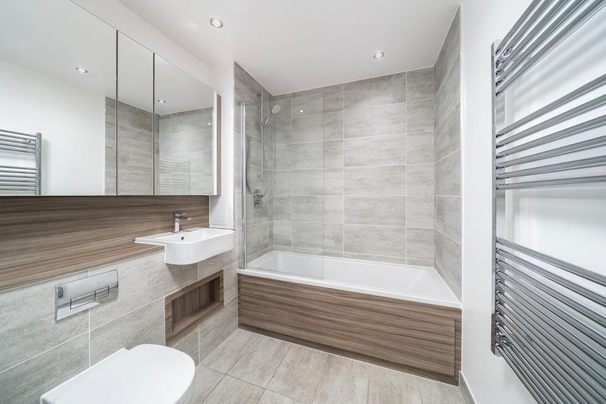 Deluxe Double Bed In Shared Apt Near Canary Wharf, City Airport & O2 Arena With Thames View Londýn Exteriér fotografie